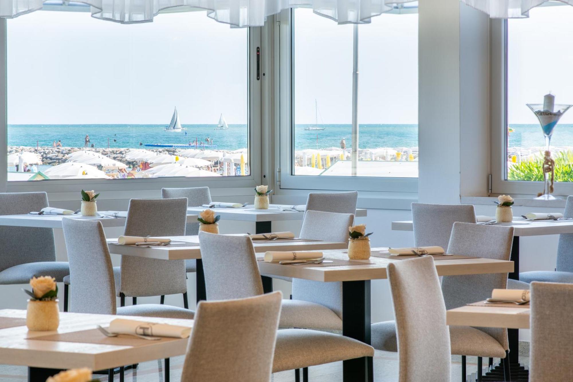 Hotel Montecarlo Caorle Buitenkant foto